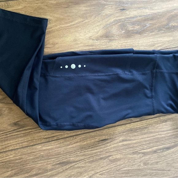 NWOT Capri Pants Navy Blue - Picture 2 of 6